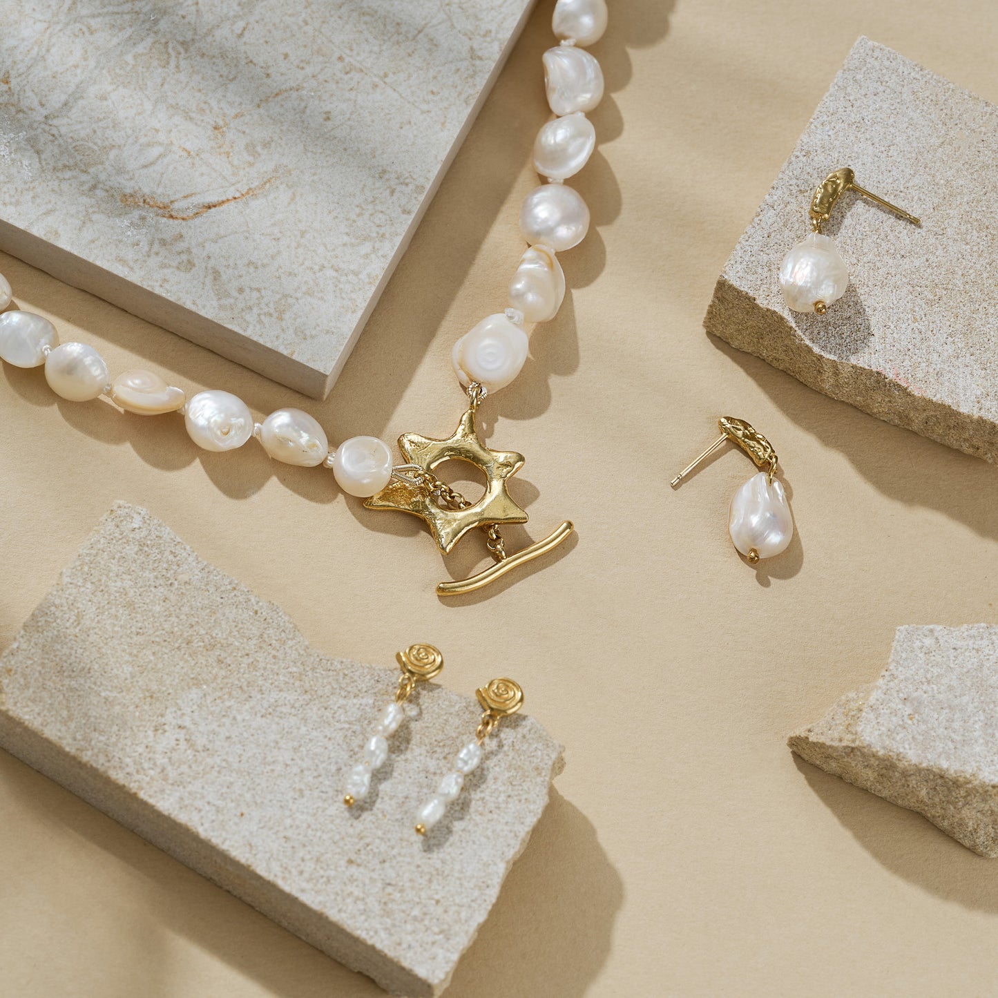 Solar Pearl Necklace